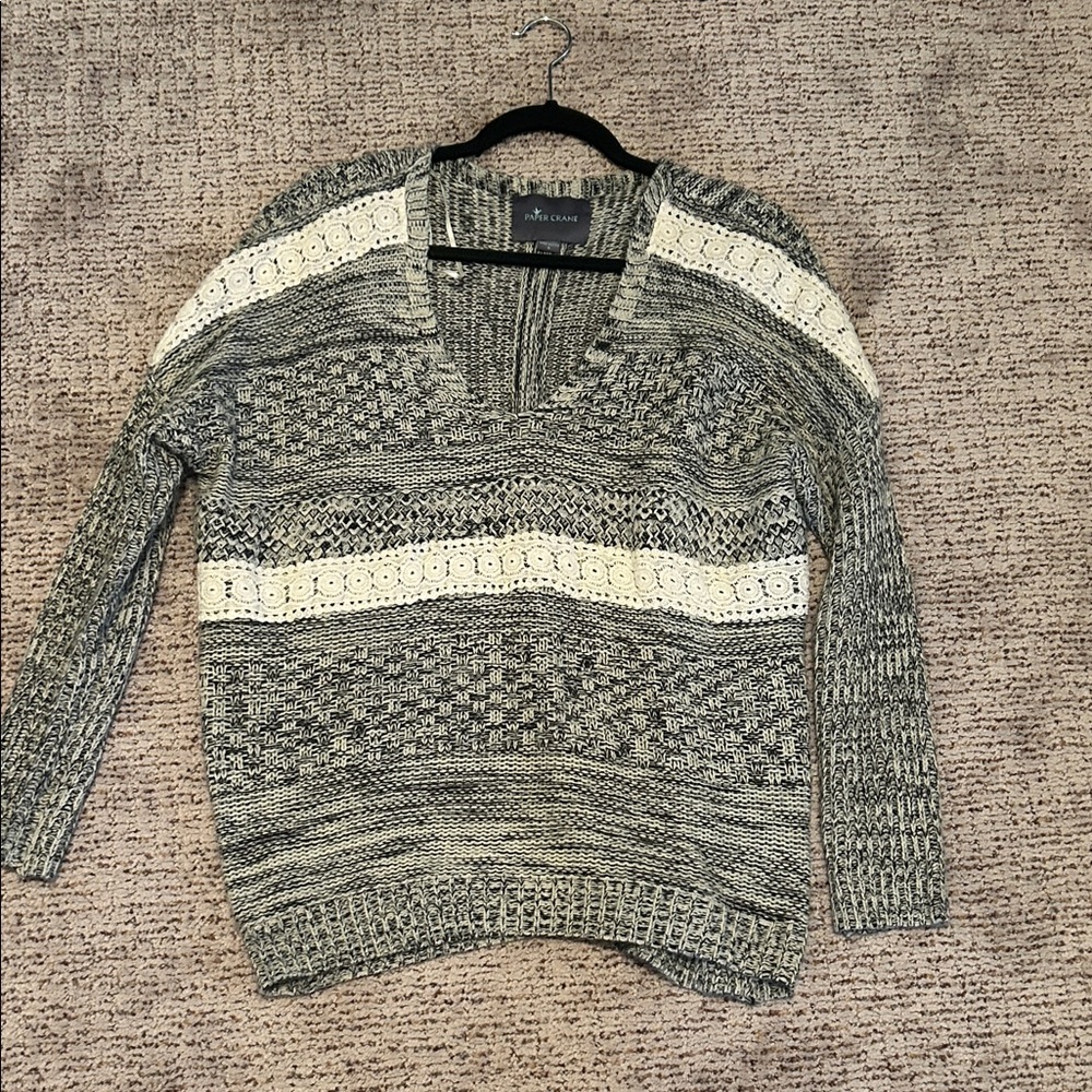 Paper Crane Women's V-Neck Sweater in Gray and Cream